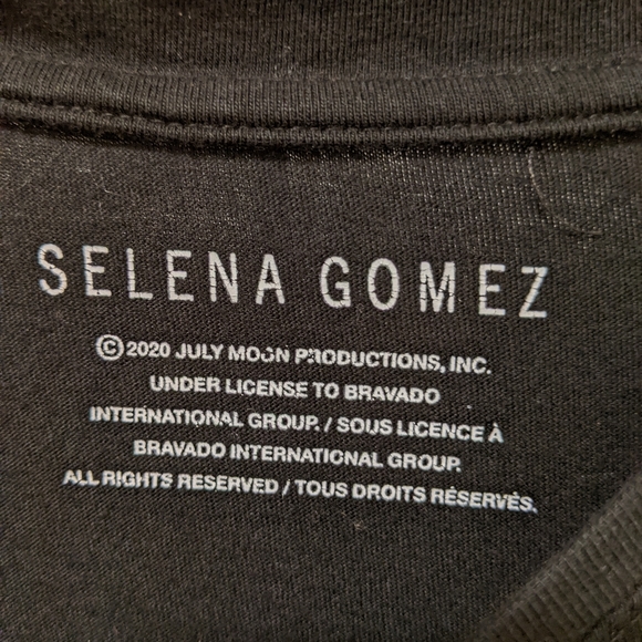 Selena Gomez black Tee - Picture 3 of 3